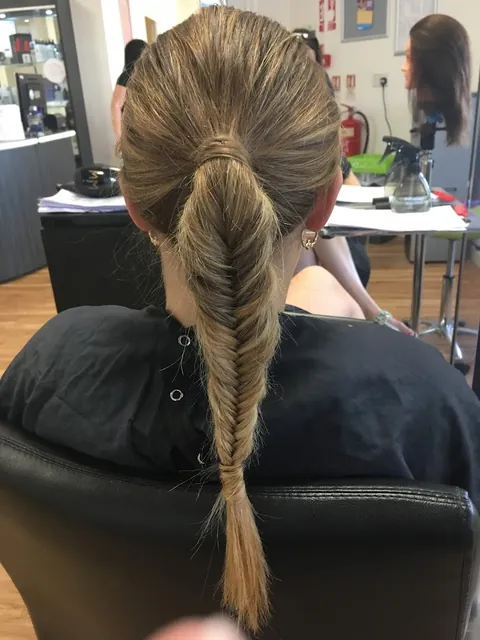 Ponytail hairstyle Newbury
